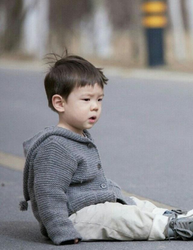 有一种“整容式”长大叫嗯哼,小时候“奶萌”