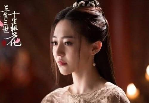 有种“整容”叫《十里桃花》的素锦,减肥变瘦后,竟然撞脸宋茜