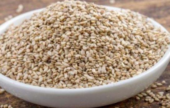 一到换季,孩子晚上咳嗽真愁人!沙梨加“它”炒一炒,驱寒也止咳