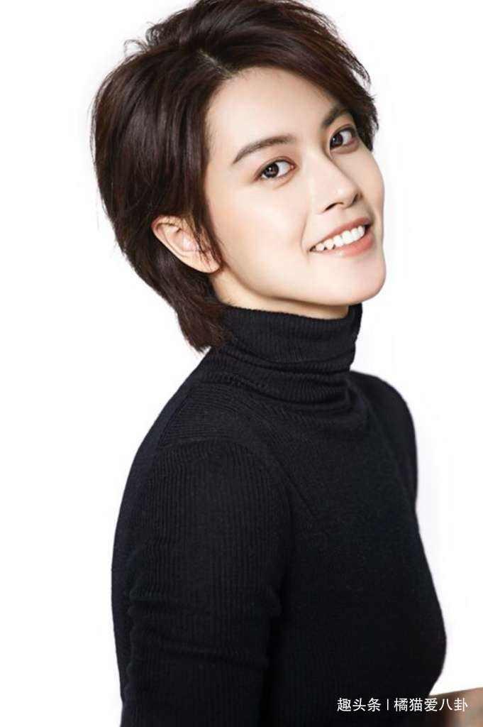 她是花不弃的大哥,女扮男装迷倒万千少女,网友:找男朋友有点难