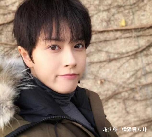 她是花不弃的大哥,女扮男装迷倒万千少女,网友:找男朋友有点难