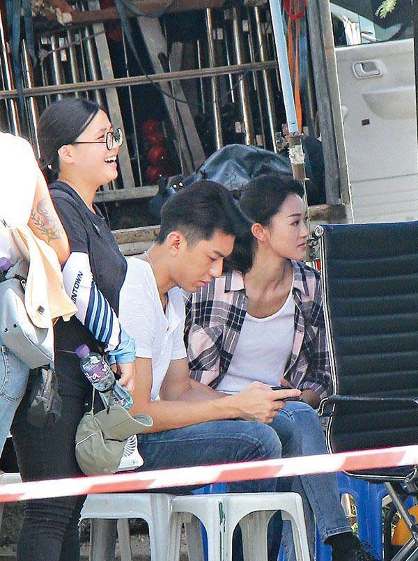 情侣档拍剧,袁伟豪张宝儿爱得高调,TVB力捧两人上位令人眼红