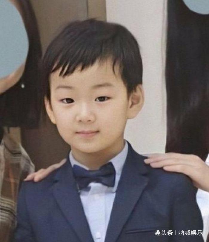 有一种“整容”叫宋民国长大了,火爆全网的表情包,现在怎样了