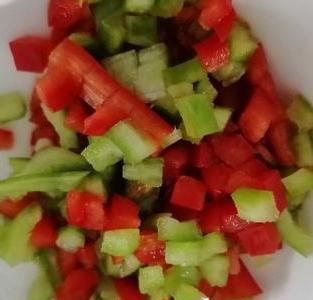 一道非常不错的家常菜，香甜的蒜蓉蒸海鲜菇做法，收藏了