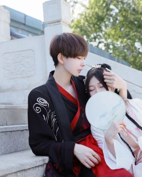 有种“瘦”叫熊祁,当看到她“一层锁骨”,未修图身材羡慕了