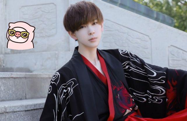 有种“瘦”叫熊祁,当看到她“一层锁骨”,未修图身材羡慕了