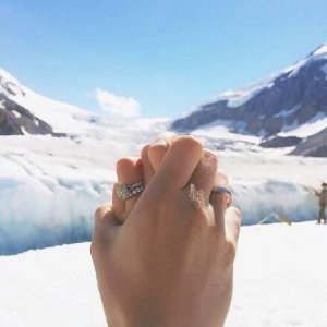 ​我知道你会来，所以我等。  —— 沈从文《雨后》