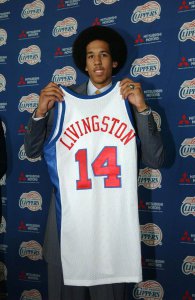 ​我只想要拉住流年，好好的说声再见。