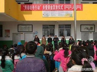 “冰花男孩”故事感动了父母,问问你家孩子:受教育了吗?!