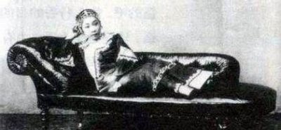 ​此女号称“圣母”, 为夫报仇率兵怒打外敌, 死后却被制成标本展览