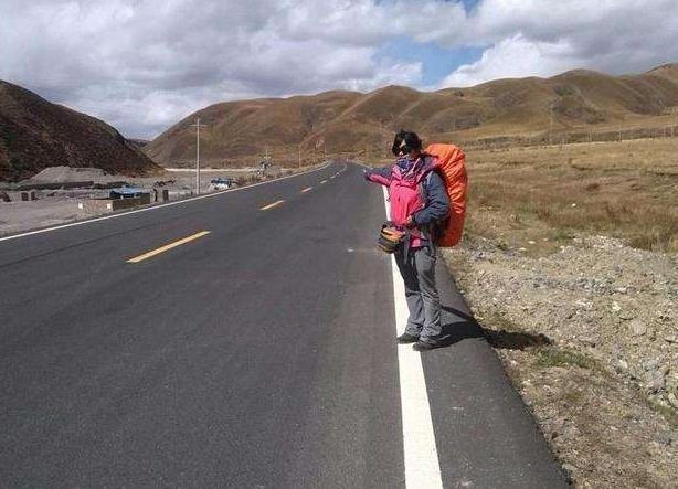 川藏线上的穷游女真的无底线?背后真相是什么?且听老司机分解