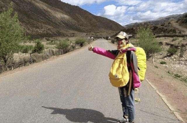 川藏线上的穷游女,真实的她们是这样的,你愿意让她们搭车吗