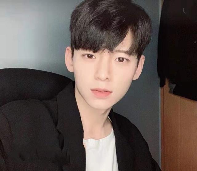 男生主流“锡纸烫”秒变渣男,真的不要太潮!一次性造型更简单