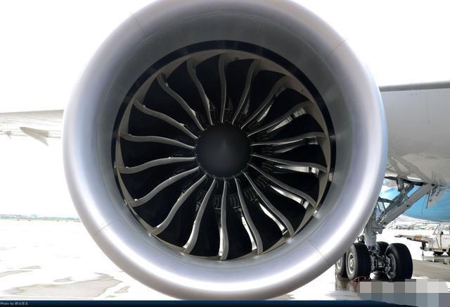 为什么飞机要烧煤油而不是柴油或者汽油？这里告诉你原因