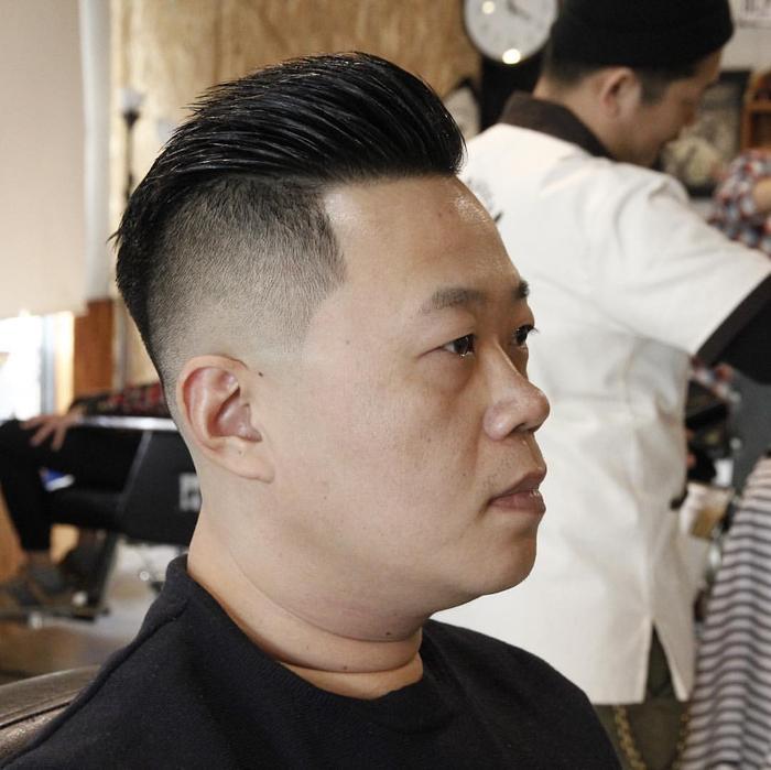 男士潮流发型，三面推光的今年很流行