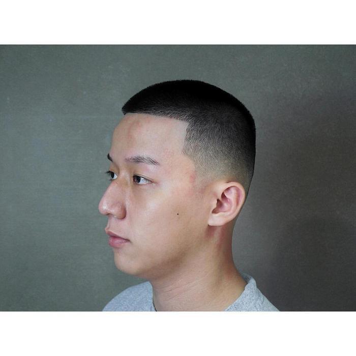 男士潮流发型，三面推光的今年很流行