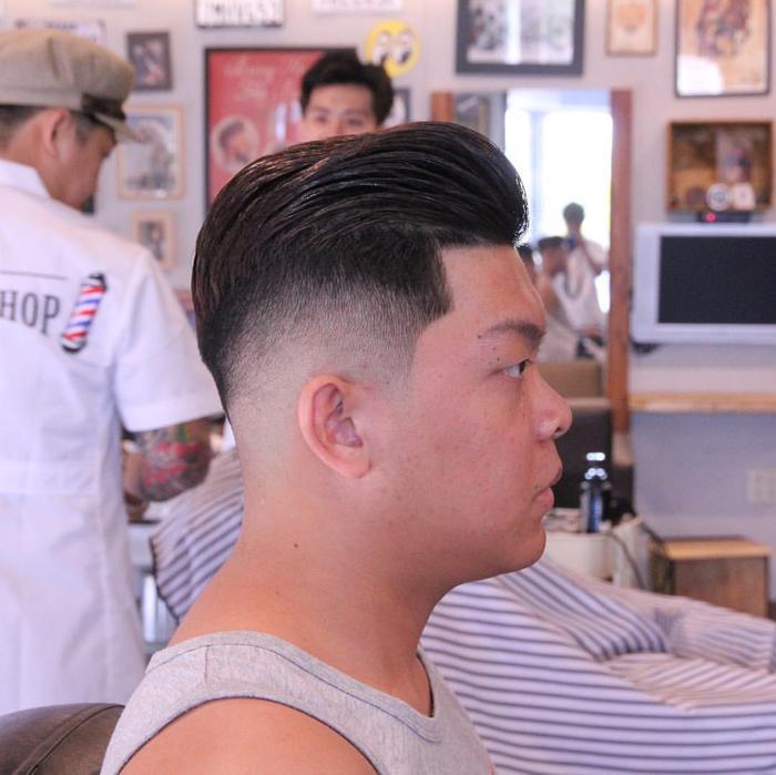 男士潮流发型，三面推光的今年很流行