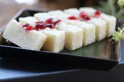 ​发糕为什么蒸出来是黏的 发糕蒸出来发粘能不能吃