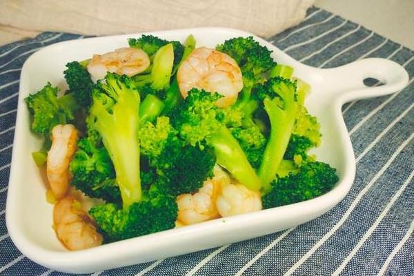 水煮菜可以放火锅底料吗 水煮菜减肥用什么蘸料