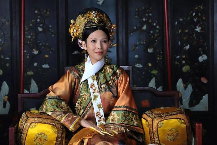 17岁成史上最年轻港姐,30年前绝美旧照惊艳网友:那时没人说我美......