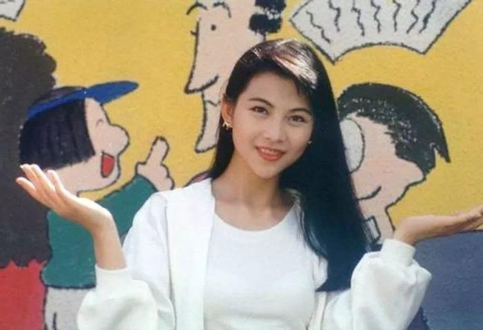 17岁成史上最年轻港姐,30年前绝美旧照惊艳网友:那时没人说我美......