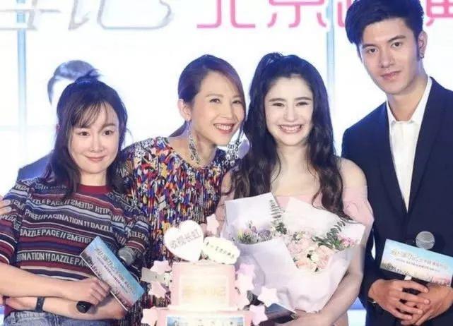 17岁成史上最年轻港姐,30年前绝美旧照惊艳网友:那时没人说我美......