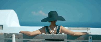 17岁成史上最年轻港姐,30年前绝美旧照惊艳网友:那时没人说我美......