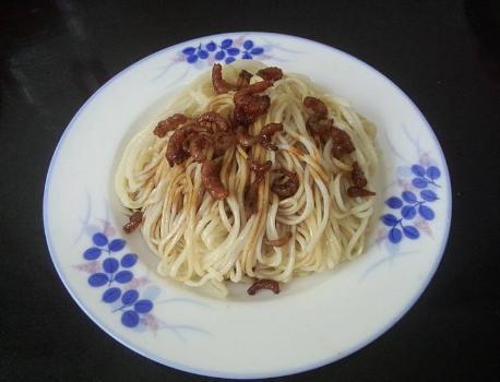 葱油面正宗做法，葱油是关键，浓香四溢鲜香爽滑，连吃一周也不腻