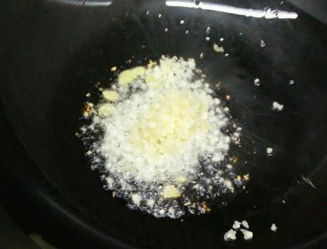 葱油面正宗做法，葱油是关键，浓香四溢鲜香爽滑，连吃一周也不腻