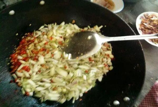 春季吃艾好养生!“艾米果”的正宗做法,客家人特有的一道小吃