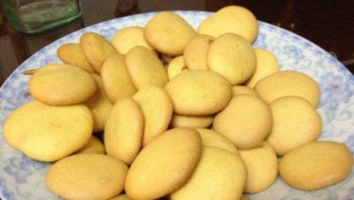 ​自己在家给孩子制作好吃的鸡蛋小饼干，做法简单，无添加更好吃