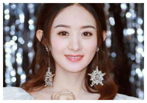 冯绍峰婚后首亮相，对妻子颖宝的3字爱称，竟无意暴露家庭地位