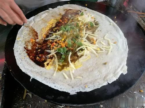 山东正宗杂粮煎饼做法,自己在家也能做美味杂粮煎饼!