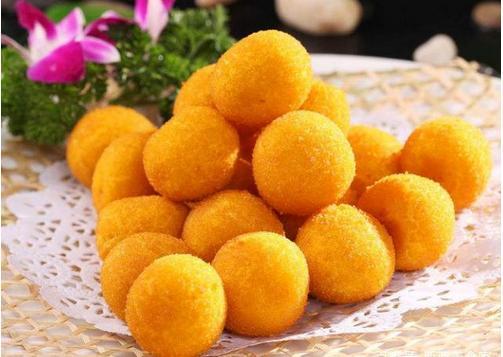 炸红薯丸子的家常做法,简单好做,酥脆好吃,色泽好看