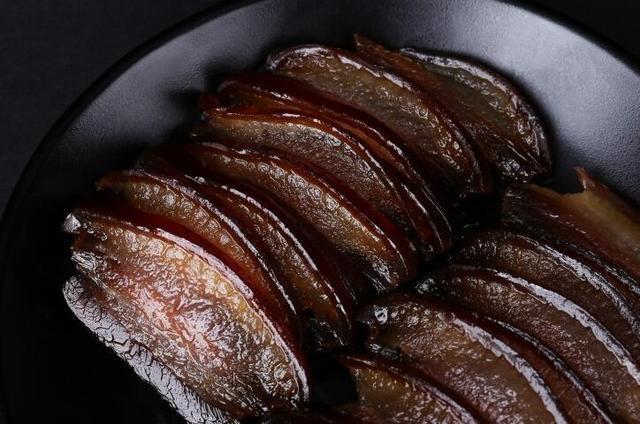 家庭自制腌酱肉,不熏不晒,肥而不腻,咸香入味,做法超简单