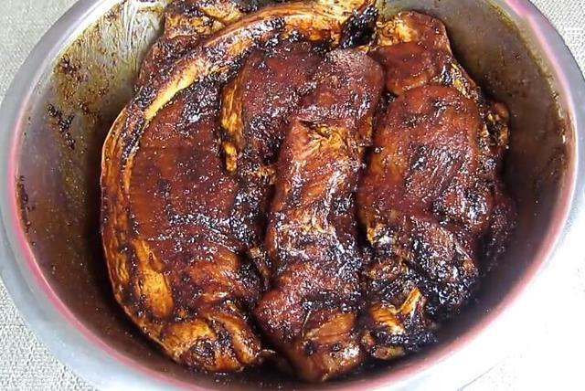 家庭自制腌酱肉,不熏不晒,肥而不腻,咸香入味,做法超简单