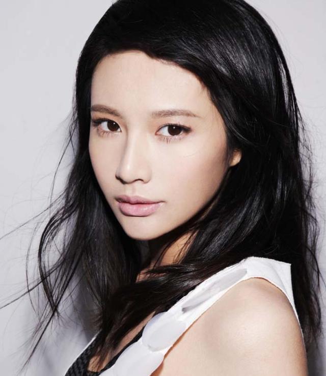 怀孕期间被丈夫暴打，与病魔斗争坚持拍戏，27岁死于子宫癌