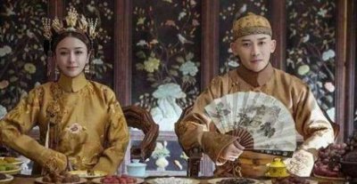 ​乌拉那拉氏作为乾隆的皇后，乾隆在她死后为何是以贵妃之礼下葬？