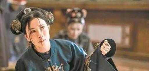 乌拉那拉氏作为乾隆的皇后,乾隆在她死后为何是以贵妃之礼下葬?