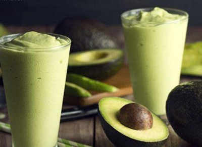 ​牛油果奶昔的做法，牛油果的正确吃法