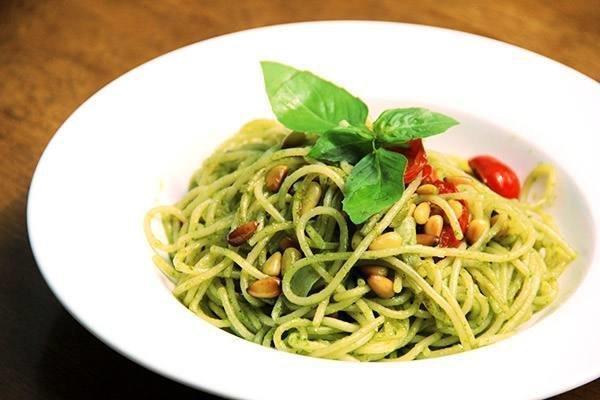 牛油果奶昔的做法,牛油果的正确吃法