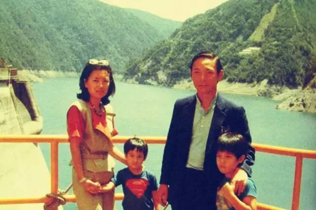 蒋家最帅曾孙：我不是“蒋家第四代”，我是蒋友柏