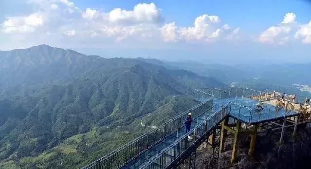 脚尖下的刺激!广东省内这10座玻璃栈道,你敢去挑战吗?