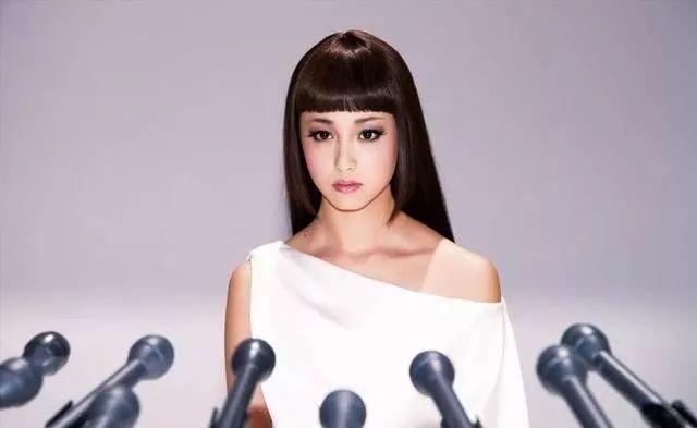 33岁吸毒10年，丈夫同房需付费？一代国民女神是如何毁掉自己的