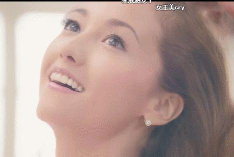 33岁吸毒10年，丈夫同房需付费？一代国民女神是如何毁掉自己的