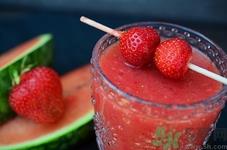 芹菜汁可以擦脸吗?芹菜汁可以做面膜吗 芹菜汁可以擦脸吗?芹菜汁可以做面膜吗