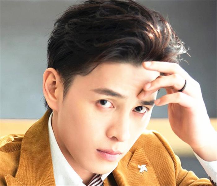 男生发质细软适合什么发型?这几款造型轻松搞定,大脸也能遮住