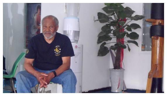 李小龙生前几大弟子,最后一名日本徒弟做法让国人感动!