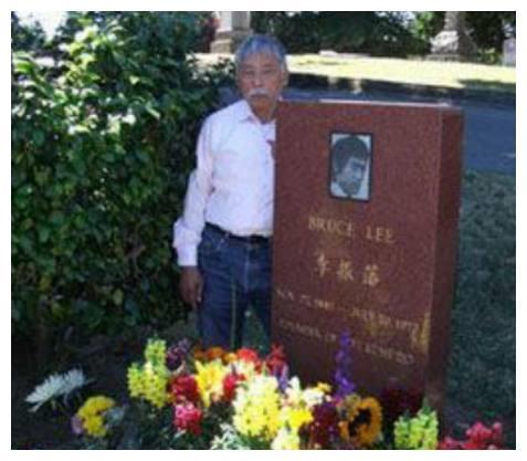 李小龙生前几大弟子,最后一名日本徒弟做法让国人感动!