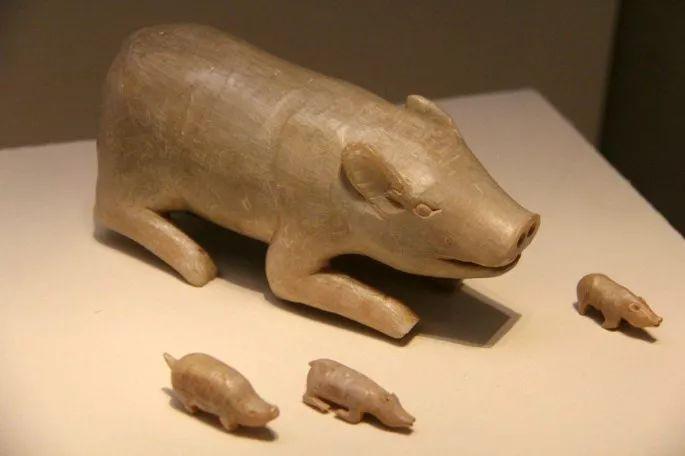 猪年画猪,艺术大师是怎么画猪的?